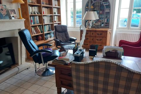 Villa a Jonzac, Charente-Maritime, Jonzac - € 445.200 | Ref: BVI77234 - foto 11