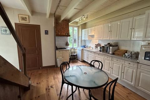 Villa a Reignac, Charente, Reignac - € 235.400 | Ref: BVI74448 - foto 4