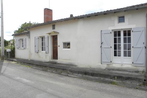 Villa a Confolens, Charente, Confolens - € 120.880 | Ref: BVI76009 - foto 4