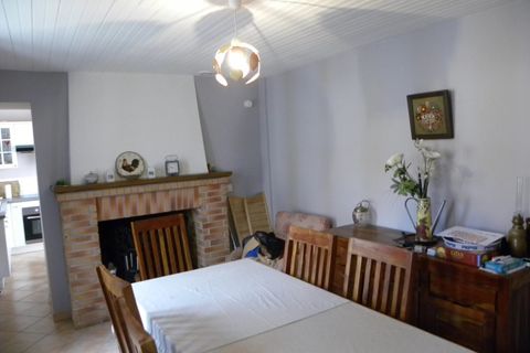 Villa a Confolens, Charente, Confolens - € 120.880 | Ref: BVI76009 - foto 7