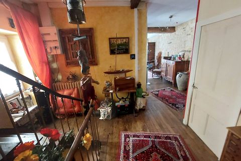 Erhvervsejendom i Ruffec, Charente, Ruffec - € 149.800 | Ref: BVI65777 - foto 11