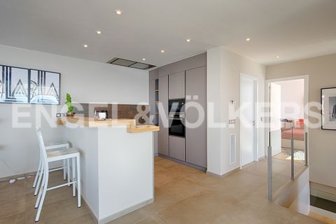 Villa a Roses, Gerona, Roses - € 1.790.000 | Ref: W-02Q34C - foto 13