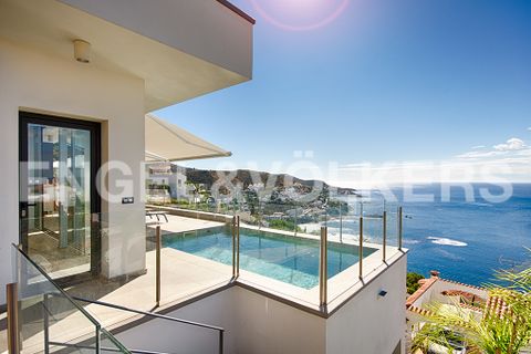 Villa a Roses, Gerona, Roses - € 1.790.000 | Ref: W-02Q34C - foto 10