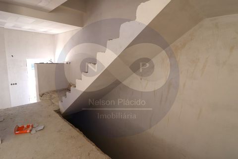 Villa i Odivelas, Lisbon, Odivelas - € 725.000 | Ref: NP0493 - foto 2