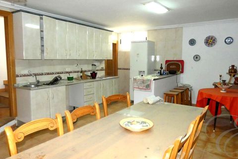 Villa i Baza, Granada, Baza - € 255.000 | Ref: XL4522 - foto 11