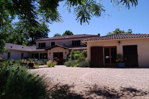 Villa i Montpon-Menesterol, Dordogne, Montpon-Menesterol - € 774.819 | Ref: BVI65202 - foto 1