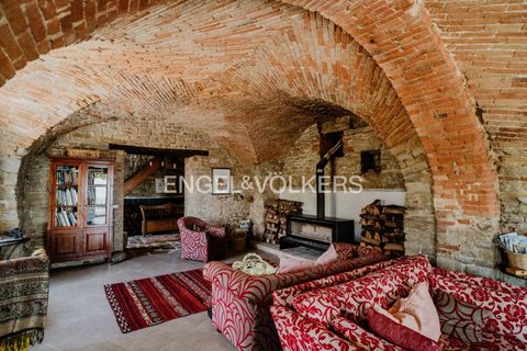 Masia a Penne, Pescara, Penne - € 440.000 | Ref: EV- ANTICO RIFUGIO DI LUSSO A PENNE - foto 3