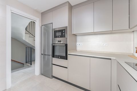 Villa in Almunecar, Granada, Almunecar - € 280.000 | Ref: PSRE-N1183 - foto 30