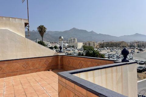 Stadthaus in Nerja, Malaga, Nerja - € 2.095.000 | Ref: R4799257 - Foto 34