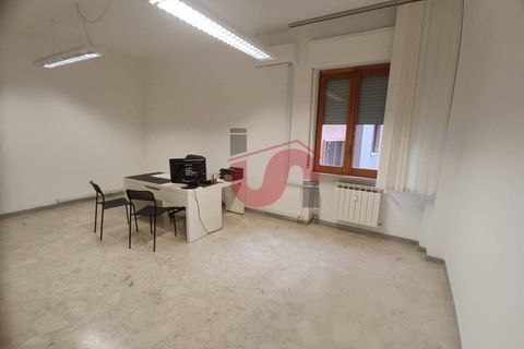 Apartament a Benevento, Benevento, Benevento - € 320/mes | Ref: AA19173 - foto 3