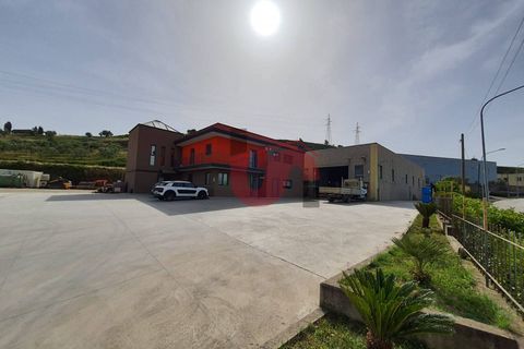 Erhvervsejendom i Benevento, Benevento, Benevento - € 850.000 | Ref: AA22616 - foto 4