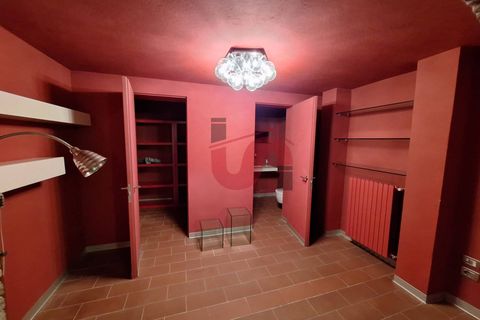 L'establiment comercial a Benevento, Benevento, Benevento - € 1.200/mes | Ref: AA31137 - foto 6