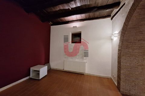 L'establiment comercial a Benevento, Benevento, Benevento - € 1.200/mes | Ref: AA31137 - foto 18