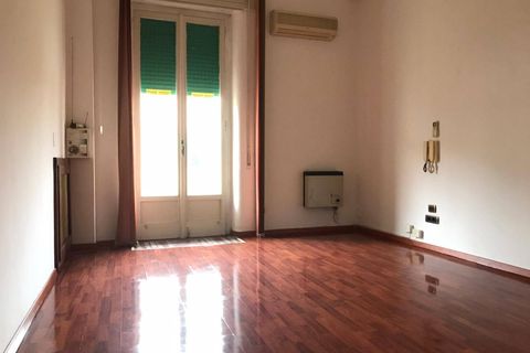 L'establiment comercial a Benevento, Benevento, Benevento - € 1.000/mes | Ref: AA34303 - foto 2