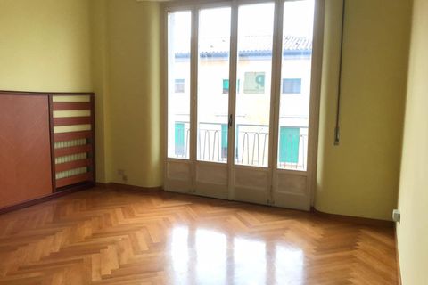 L'establiment comercial a Benevento, Benevento, Benevento - € 1.000/mes | Ref: AA34303 - foto 16