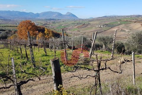 Helårsgrund i Benevento, Benevento, Benevento - € 22.000 | Ref: AA37585 - foto 2