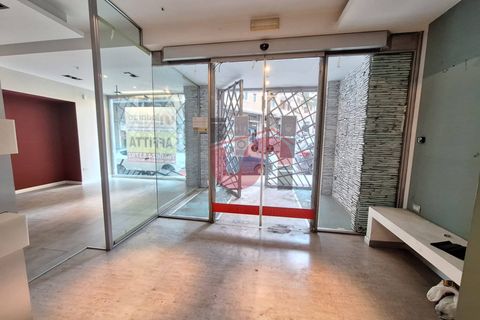 L'establiment comercial a Benevento, Benevento, Benevento - € 2.500/mes | Ref: AA39423 - foto 5