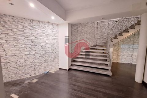 L'establiment comercial a Benevento, Benevento, Benevento - € 2.500/mes | Ref: AA39423 - foto 16