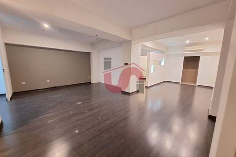 L'establiment comercial a Benevento, Benevento, Benevento - € 2.500/mes | Ref: AA39423 - foto 17
