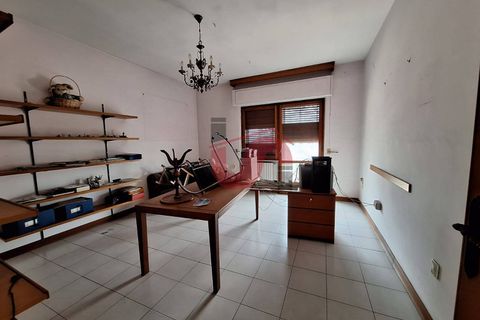 Apartament a Benevento, Benevento, Benevento - € 1.300/mes | Ref: AA39509 - foto 9