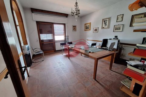 Apartament a Benevento, Benevento, Benevento - € 1.300/mes | Ref: AA39509 - foto 10