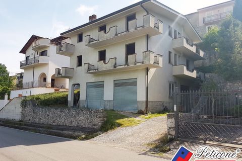 Villa i Lenola, Latina, Lenola - € 200.000 | Ref: Z593RM - foto 1