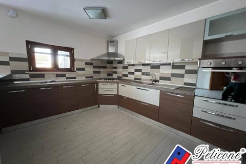 Villa i Lenola, Latina, Lenola - € 250.000 | Ref: V582RM - foto 4