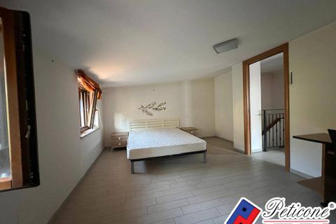 Villa i Lenola, Latina, Lenola - € 250.000 | Ref: V582RM - foto 23