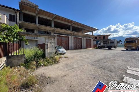 Erhvervsejendom i Fondi, Latina, Fondi - € 1.000.000 | Ref: C214 - foto 1