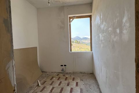 Villa i Lenola, Latina, Lenola - € 190.000 | Ref: V380 - foto 7