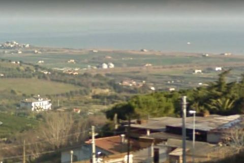 Helårsgrund i Colonnella, Teramo, Colonnella - € 75.000 | Ref: V424 - foto 3
