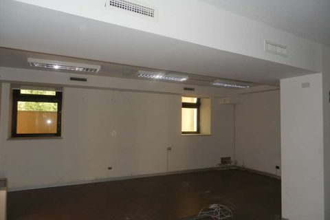 Erhvervsejendom i Savona, Savona, Savona - € 160.000 | Ref: 28 - foto 1