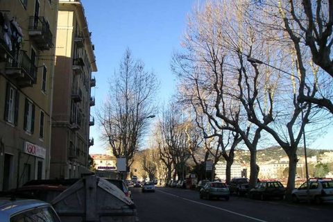 Erhvervsejendom i Savona, Savona, Savona - € 70.000 | Ref: 1685 - foto 4