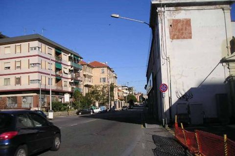 Erhvervsejendom i Savona, Savona, Savona - € 70.000 | Ref: 1685 - foto 12