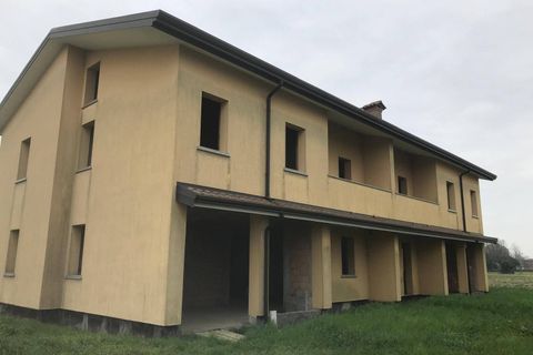 Villa i Ferrara, Ferrara, Ferrara - € 160 000 | Ref: 763 - foto 2