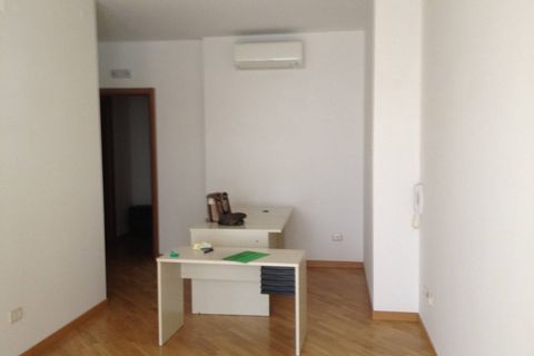 L'establiment comercial a Vasto, Chieti, Vasto - € 500/mes | Ref: 4624 - foto 4