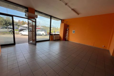 L'establiment comercial a Vasto, Chieti, Vasto - € 850/mes | Ref: 5222 - foto 2