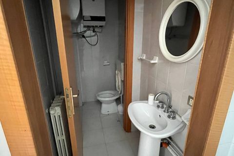 Erhvervsejendom i San Salvo, Chieti, San Salvo - € 100.000 | Ref: 5235 - foto 9