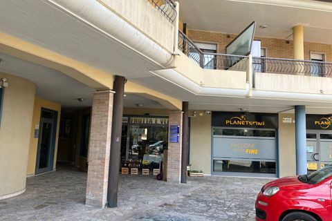 Erhvervsejendom i Vasto, Chieti, Vasto - € 310.000 | Ref: 3185 - foto 2