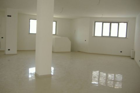 Erhvervsejendom i Vasto, Chieti, Vasto - € 310.000 | Ref: 3185 - foto 4
