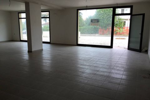 L'establiment comercial a Vasto, Chieti, Vasto - € 1.300/mes | Ref: 4683A - foto 5