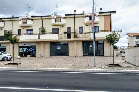 L'establiment comercial a Vasto, Chieti, Vasto - € 1.300/mes | Ref: 4683A - foto 11