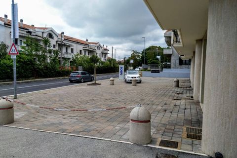L'establiment comercial a Vasto, Chieti, Vasto - € 1.300/mes | Ref: 4683A - foto 10