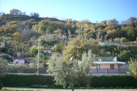 Erhvervsejendom i Cupra Marittima, Ascoli Piceno, Cupra Marittima - € 1.200.000 | Ref: ese1116 - foto 1