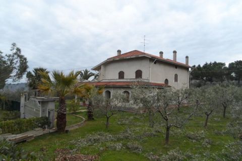 Villa - Monteprandone, Ascoli Piceno, Monteprandone - € 595 000 | Réf : cas1125 - photo 1