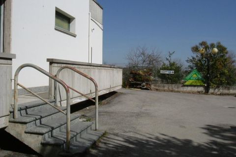 Erhvervsejendom i Spinetoli, Ascoli Piceno, Spinetoli - € 160.000 | Ref: loc1330 - foto 8