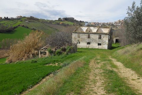 Landejendom i Colonnella, Teramo, Colonnella - € 1.200.000 | Ref: cas238 - foto 1
