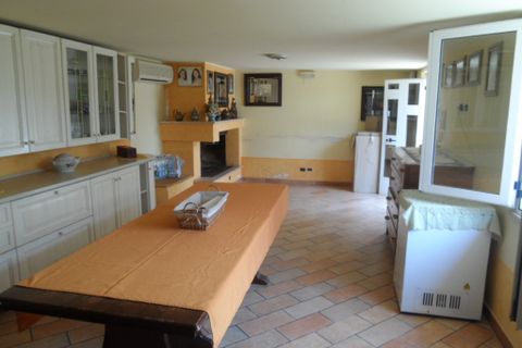 Villa i Alba Adriatica, Teramo, Alba Adriatica - € 450.000 | Ref: cas304 - foto 4