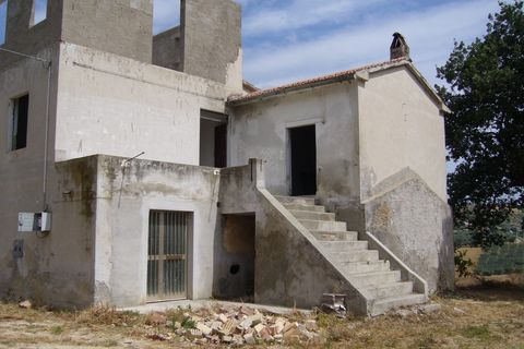 Landejendom i Controguerra, Teramo, Controguerra - € 130.000 | Ref: cas436 - foto 1