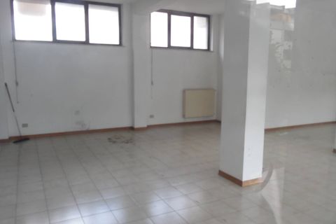 Erhvervsejendom i Monteprandone, Ascoli Piceno, Monteprandone - € 125.000 | Ref: loc28 - foto 3